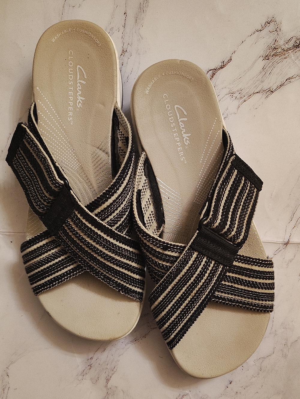 Clarks Women's Black and Cream Crossband Slip-On Sandals